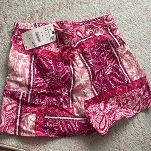 Zara Shorts Brand New - MEDIUM